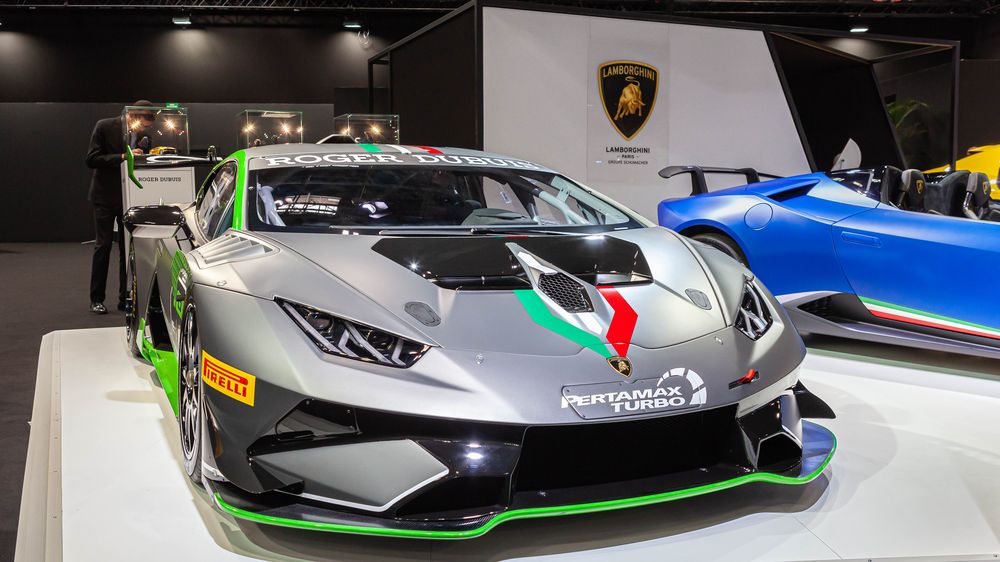 Lamborghini Huracán Super Trofeo Evo présenter au salon de paris en photo sur le site