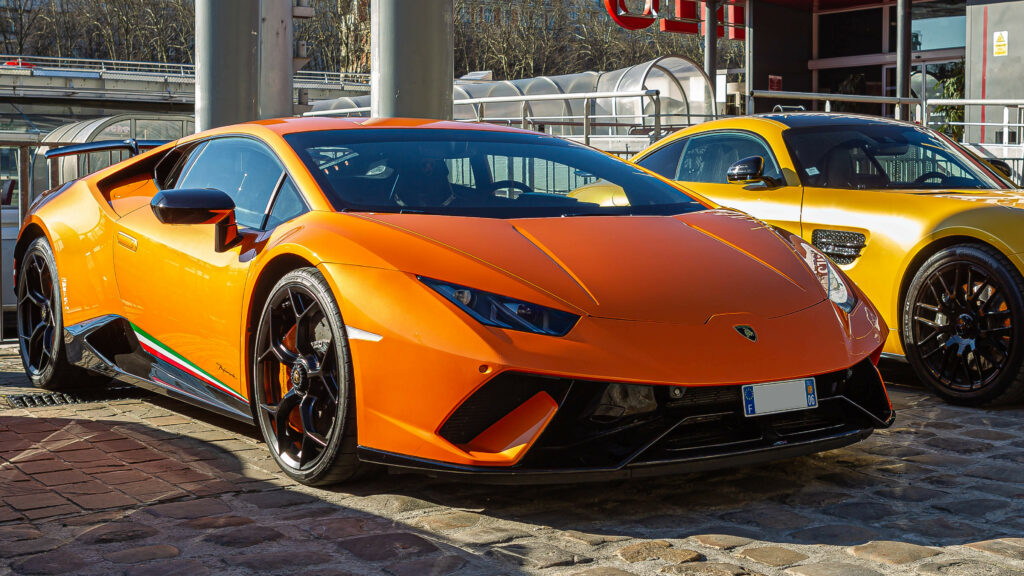 Lamborghini Huracán LP 640-4 Performante en photo avec la fiche technique 