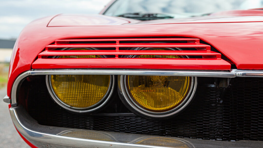 phare Alfa Romeo Montreal