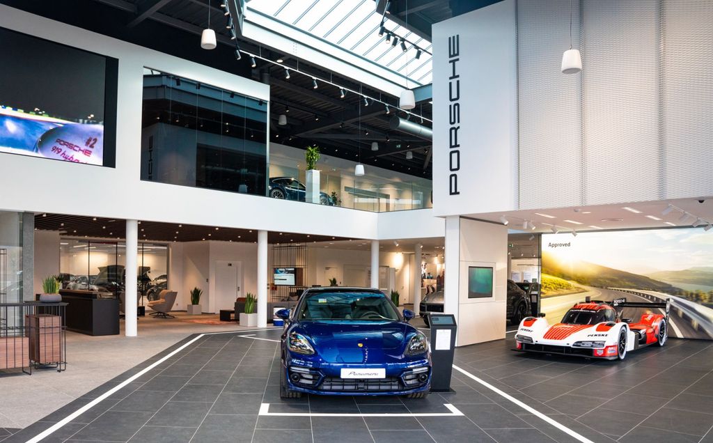 Porsche Center Paris Ouest