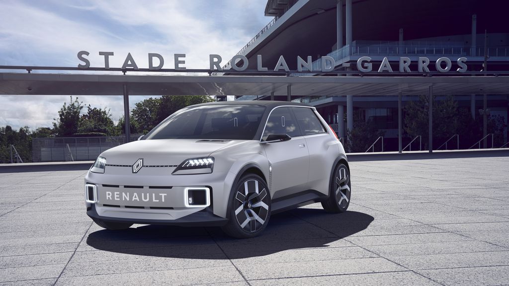 Roland-Garros 2023 : la marque Renault monte au filet