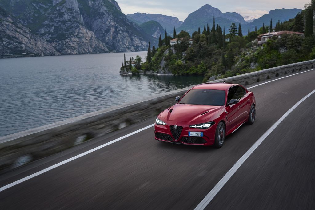 Nouvelle Giulia et Nouveau Stelvio Quadrifoglio