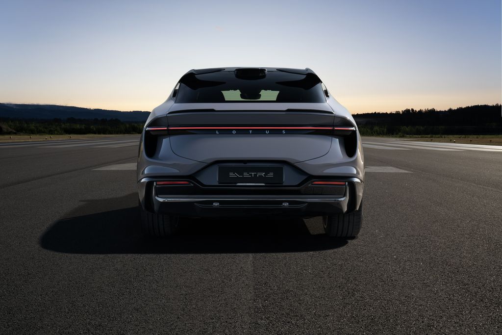 Lotus Eletre : technologie, performance et luxe dans un hyper-SUV