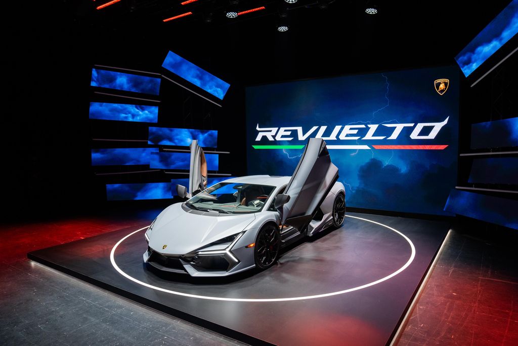 Lamborghini Revuelto V12 Hybrid HPEV