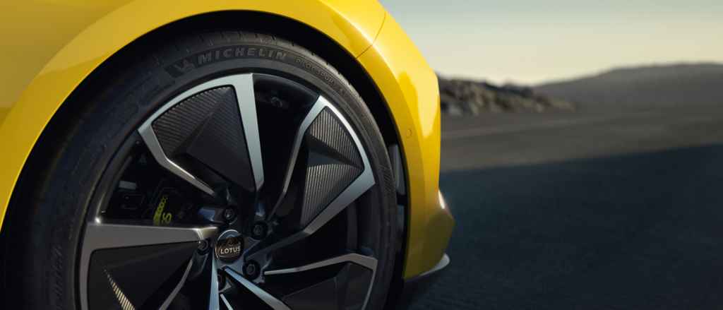 Lotus dévoile Emeya, sa première Hyper-GT 