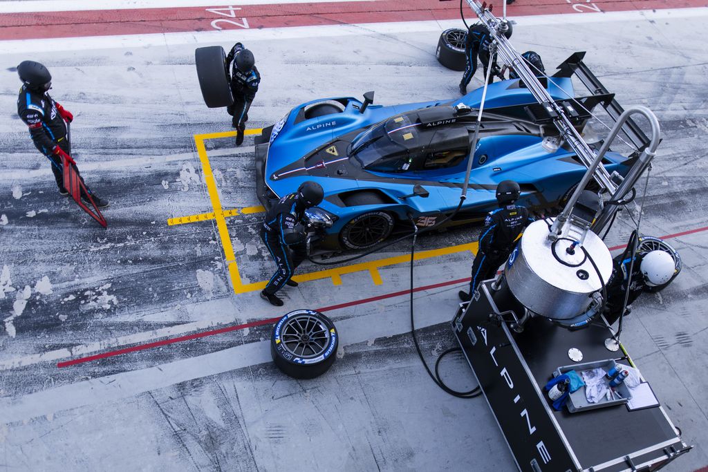 Alpine A424 à Motorland