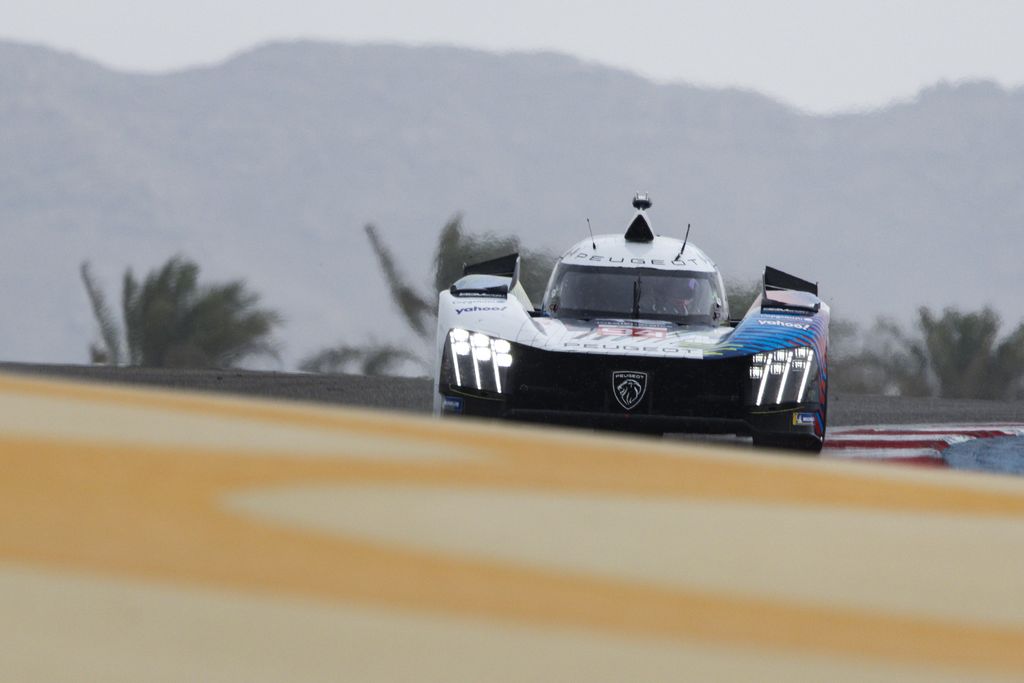 94 DUVAL Loic (fra), MENEZES Gustavo (usa), MULLER Nico (swi), Peugeot TotalEnergies, Peugeot 9x8, action during the Bapco Energies WEC 8 Hours of Bahrain 2023, 7th round of the 2023 FIA World Endurance Championship, from November 1 to 4, 2023 on the Bahrain International Circuit, in Sakhir, Bahrain - Photo Julien Delfosse / DPPI