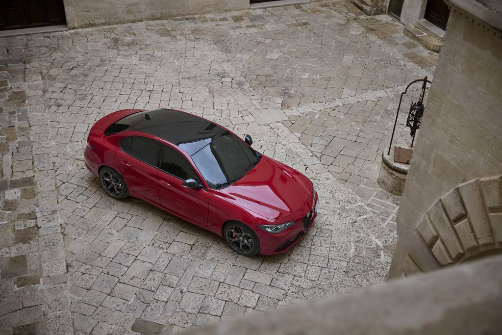 Giulia Tributo Italiano Alfa Romeo présente sa première série spéciale mondiale