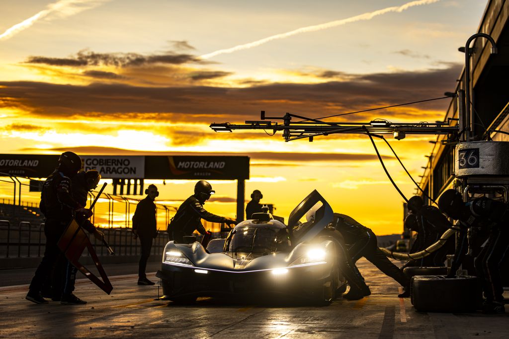 First endurance test session for the Alpine A424 at Motorland