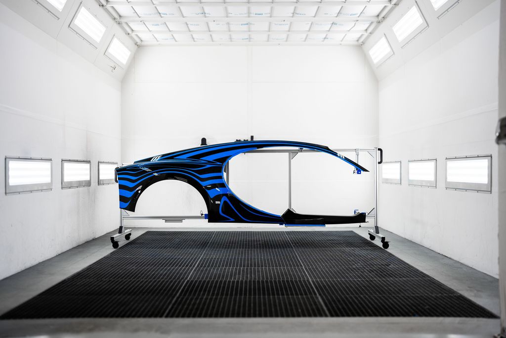 bugatti carbon bodywork
