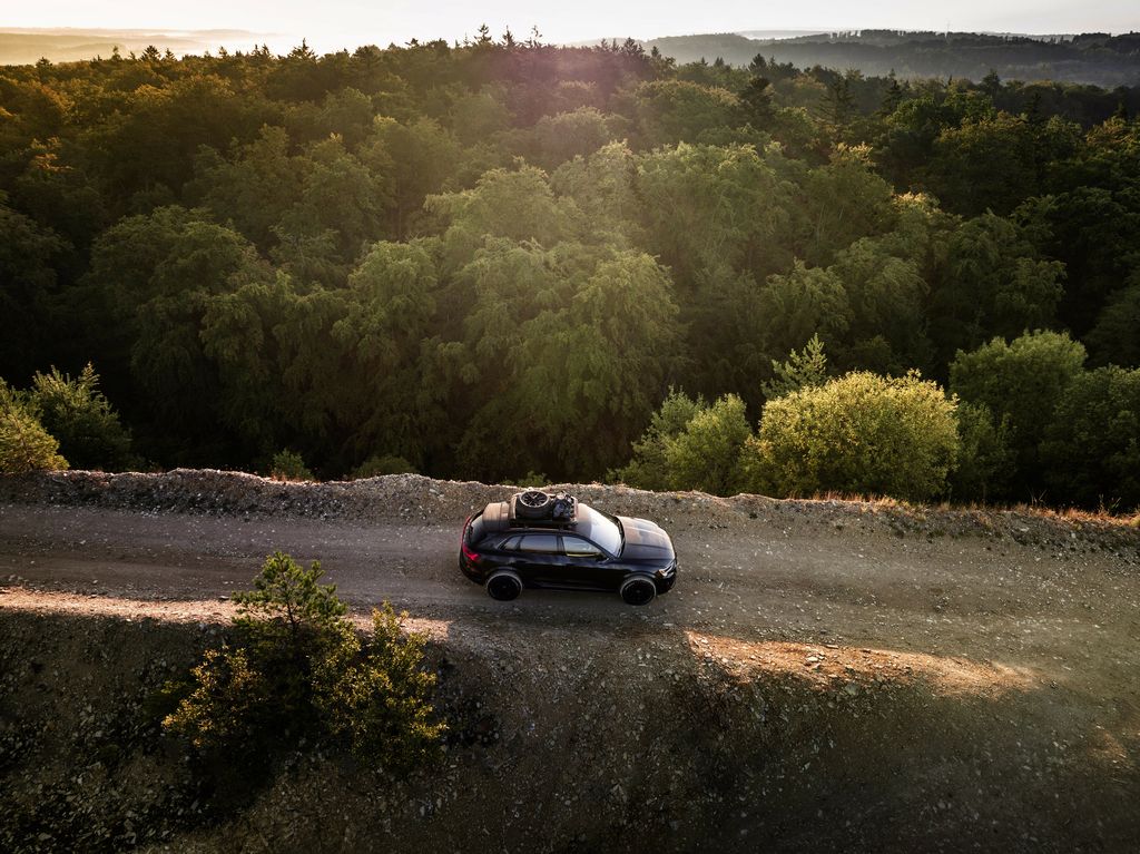 Audi Q8 e-tron edition Dakar