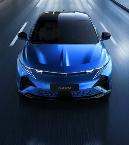 Alpine A390