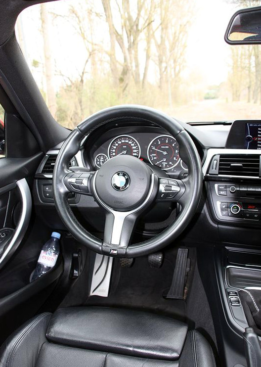 BMW F31 M Performance shadow line