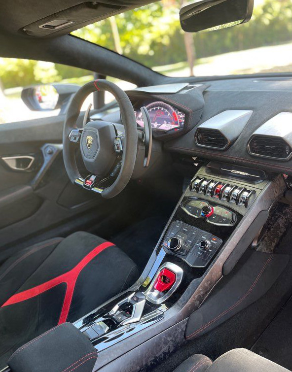 Lamborghini Huracan Performante LP640 4