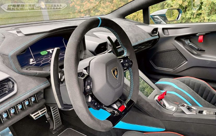 Lamborghini Huracan STO