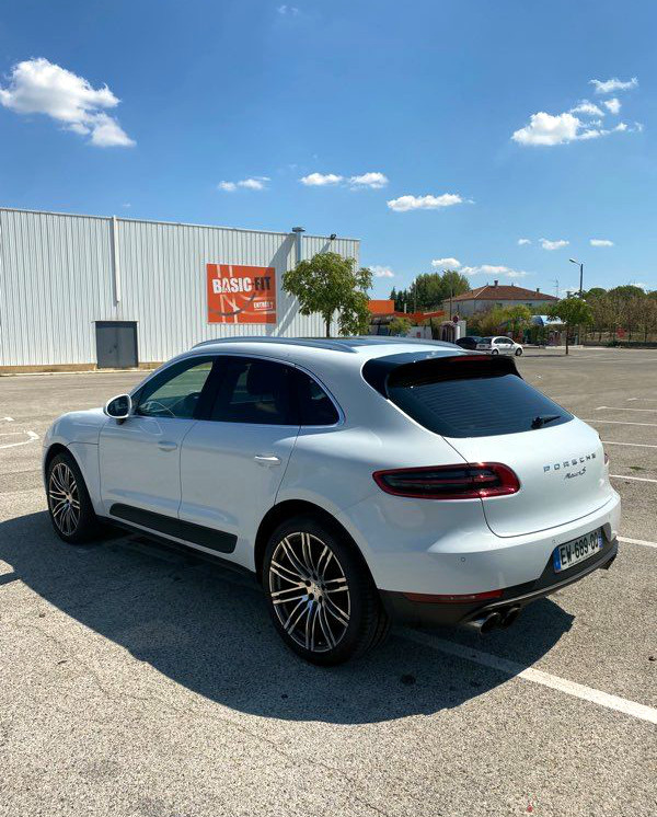 Porsche Macan S