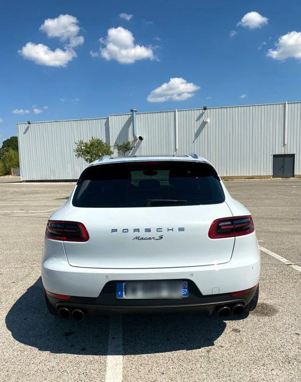Porsche Macan S