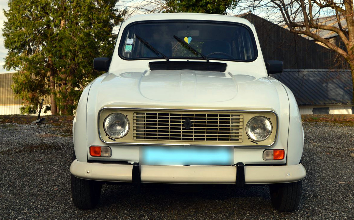 Renault 4L TL carte jeune