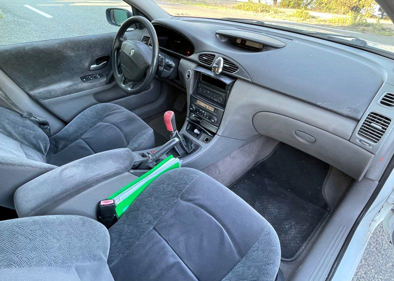 Renault Laguna 1.6 16V