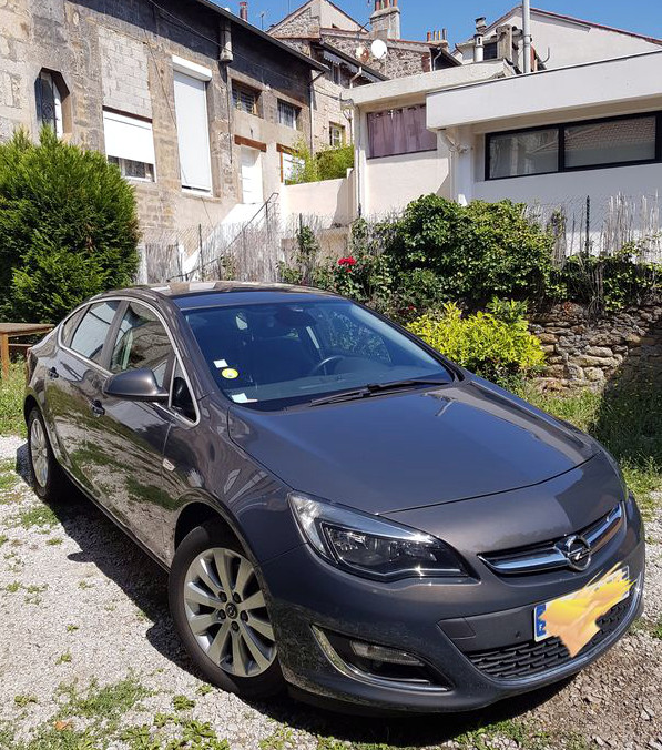 Opel Astra berline 1.6