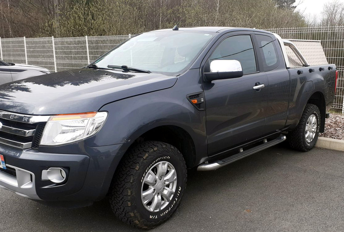 FORD RANGER 2.2 XLT - cars of the legend